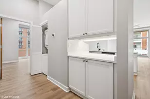 939 W Madison St, Chicago, IL 60607 - Photo 11