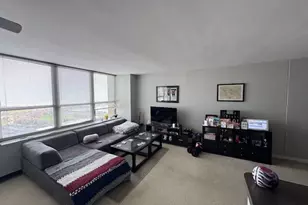 655 W Irving Park Rd, Chicago, IL 60613 - Photo 5