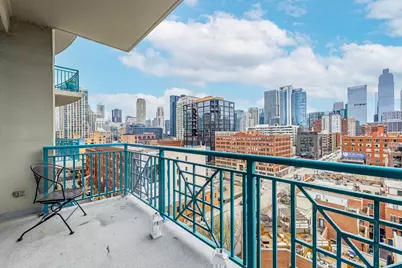340 W Superior Street #1006, Chicago, IL 60654 - Photo 11