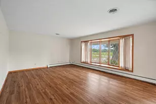 208 W Cemetery Rd, Roberts, IL 60962 - Photo 9