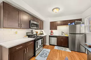 9030 Kenton Ave, Skokie, IL 60076 - Photo 3