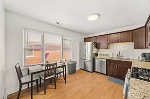 9030 Kenton Ave, Skokie, IL 60076 - Photo 11