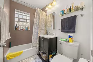 9030 Kenton Ave, Skokie, IL 60076 - Photo 25