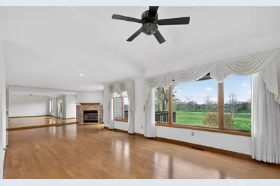 1224 Bellevue Drive, Dekalb, IL 60115 - Photo 9