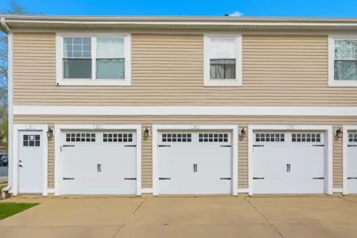 377 Farmingdale Circle #377, Vernon Hills, IL 60061 - Photo 3