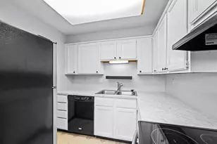 5231 26th Ave A Ct, Moline, IL 51265 - Photo 7