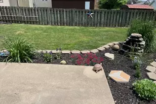 418 6th St, Peru, IL 61354 - Photo 27