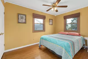 1406 E Elm St, Wheaton, IL 60189 - Photo 9