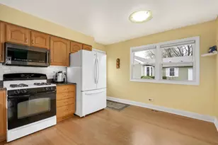 1406 E Elm St, Wheaton, IL 60189 - Photo 7