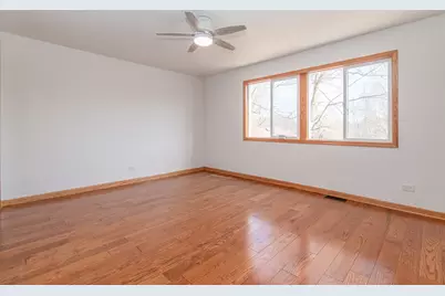 39763 N Rena Avenue, Antioch, IL 60002 - Photo 11