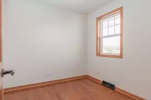 39763 N Rena Ave, Antioch, IL 60002 - Photo 7