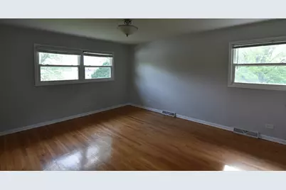 1702 N Waterman Avenue, Arlington Heights, IL 60004 - Photo 9