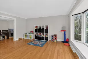 833 Brookside Dr, Bartlett, IL 60103 - Photo 3