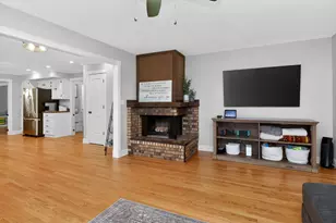 833 Brookside Dr, Bartlett, IL 60103 - Photo 9