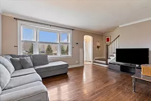 9542 S Campbell Ave, Evergreen Park, IL 60805 - Photo 5