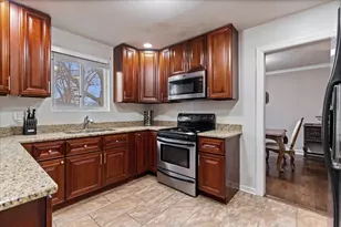 9542 S Campbell Ave, Evergreen Park, IL 60805 - Photo 9