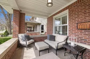 723 Lincoln St, Evanston, IL 60201 - Photo 3