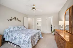 1099 Quaker Hill Ct, Elgin, IL 60120 - Photo 13