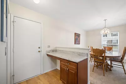 1099 Quaker Hill Court #1099, Elgin, IL 60120 - Photo 7