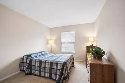 1099 Quaker Hill Court #1099, Elgin, IL 60120 - Photo 15