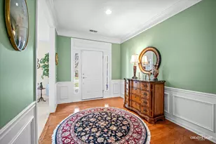[Address not provided], Elgin, IL 60124 - Photo 3