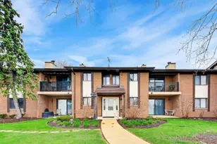 2221 Wharf Dr, Woodridge, IL 60517 - Photo 1