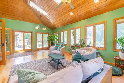 1430 Sylvan Court, Freeport, IL 61032 - Photo 9