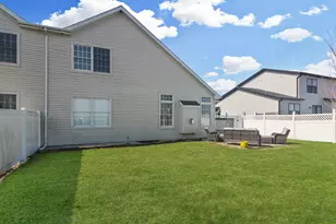 728 Kristin Dr, Normal, IL 61761 - Photo 35