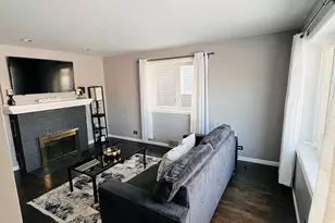 17831 Walter St, Lansing, IL 60438 - Photo 5