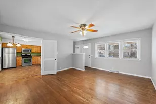 1423 Rose Dr, Champaign, IL 61821 - Photo 5