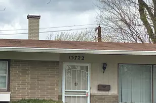 15722 Woodlawn E Ave, South Holland, IL 60473 - Photo 5