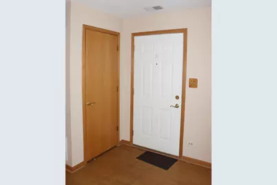 4943 E Circle Drive #305, Crestwood, IL 60418 - Photo 7