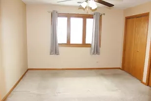 4943 E Circle Dr, Crestwood, IL 60418 - Photo 23