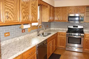 4943 E Circle Dr, Crestwood, IL 60418 - Photo 15