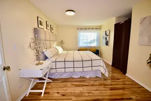 649 Wilbur Ct, Gurnee, IL 60031 - Photo 11