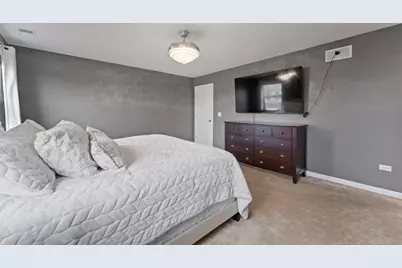 1017 Kessler Drive, Mundelein, IL 60060 - Photo 15