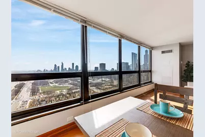 360 E Randolph Street #3902, Chicago, IL 60601 - Photo 9