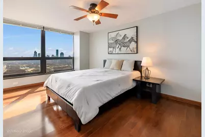 360 E Randolph Street #3902, Chicago, IL 60601 - Photo 15