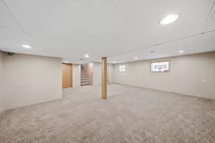 5325 N Meade Ave, Chicago, IL 60630 - Photo 15