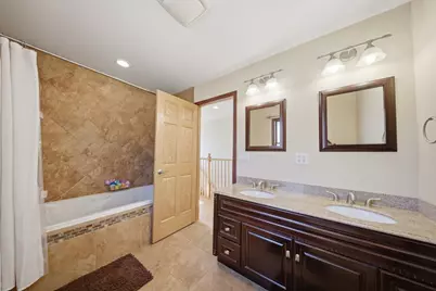 5325 N Meade Avenue, Chicago, IL 60630 - Photo 11