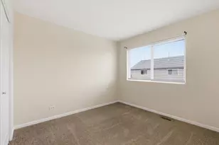 28909 W Pondview Dr, Lakemoor, IL 60051 - Photo 9