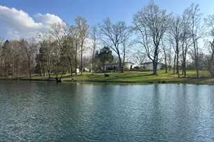 305 Campers Ln, Creal Springs, IL 62922 - Photo 5