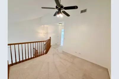 627 Cobblestone Court, Elgin, IL 60120 - Photo 11