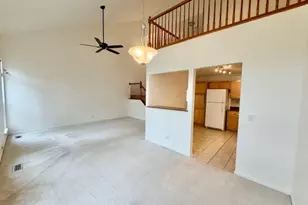 627 Cobblestone Ct, Elgin, IL 60120 - Photo 5