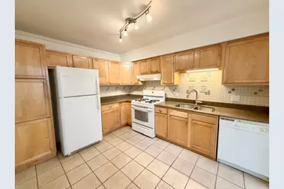 627 Cobblestone Court, Elgin, IL 60120 - Photo 3