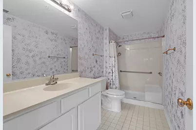 [Address not provided], Park Ridge, IL 60068 - Photo 13