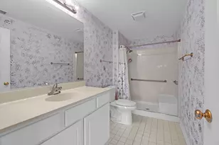 [Address not provided], Park Ridge, IL 60068 - Photo 13
