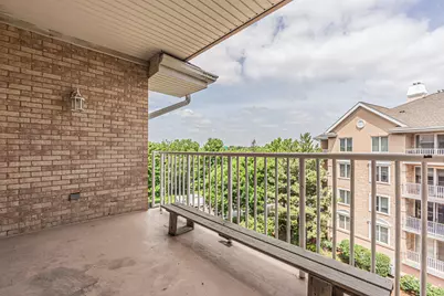[Address not provided], Park Ridge, IL 60068 - Photo 17