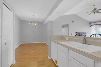 [Address not provided], Park Ridge, IL 60068 - Photo 9