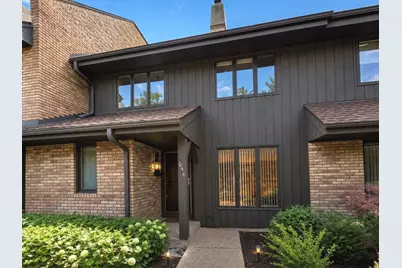 1846 Mission Hills Lane, Northbrook, IL 60062 - Photo 1
